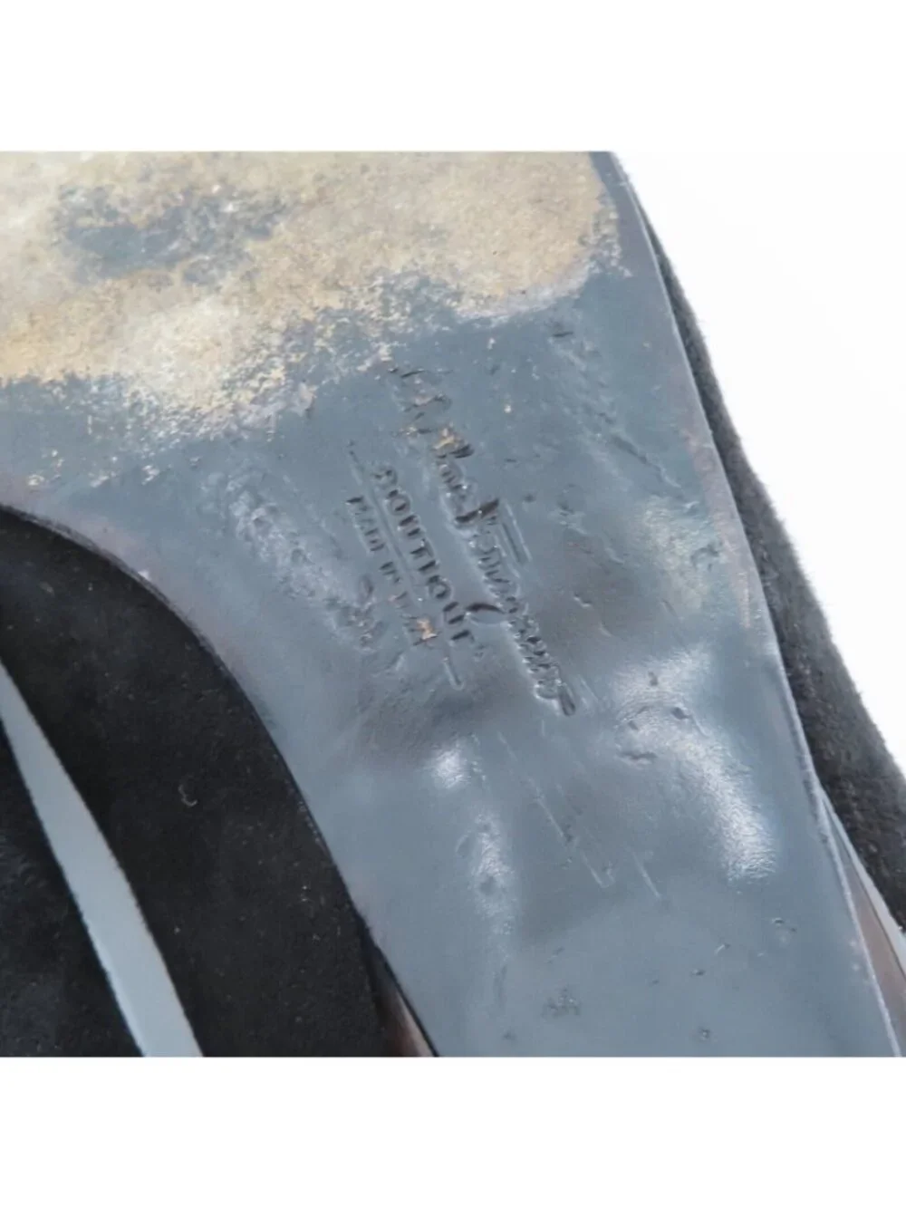 Salvatore Ferragamo 7.5 B Black Suede Tortoise Shell Design Heel Round Toe Italy